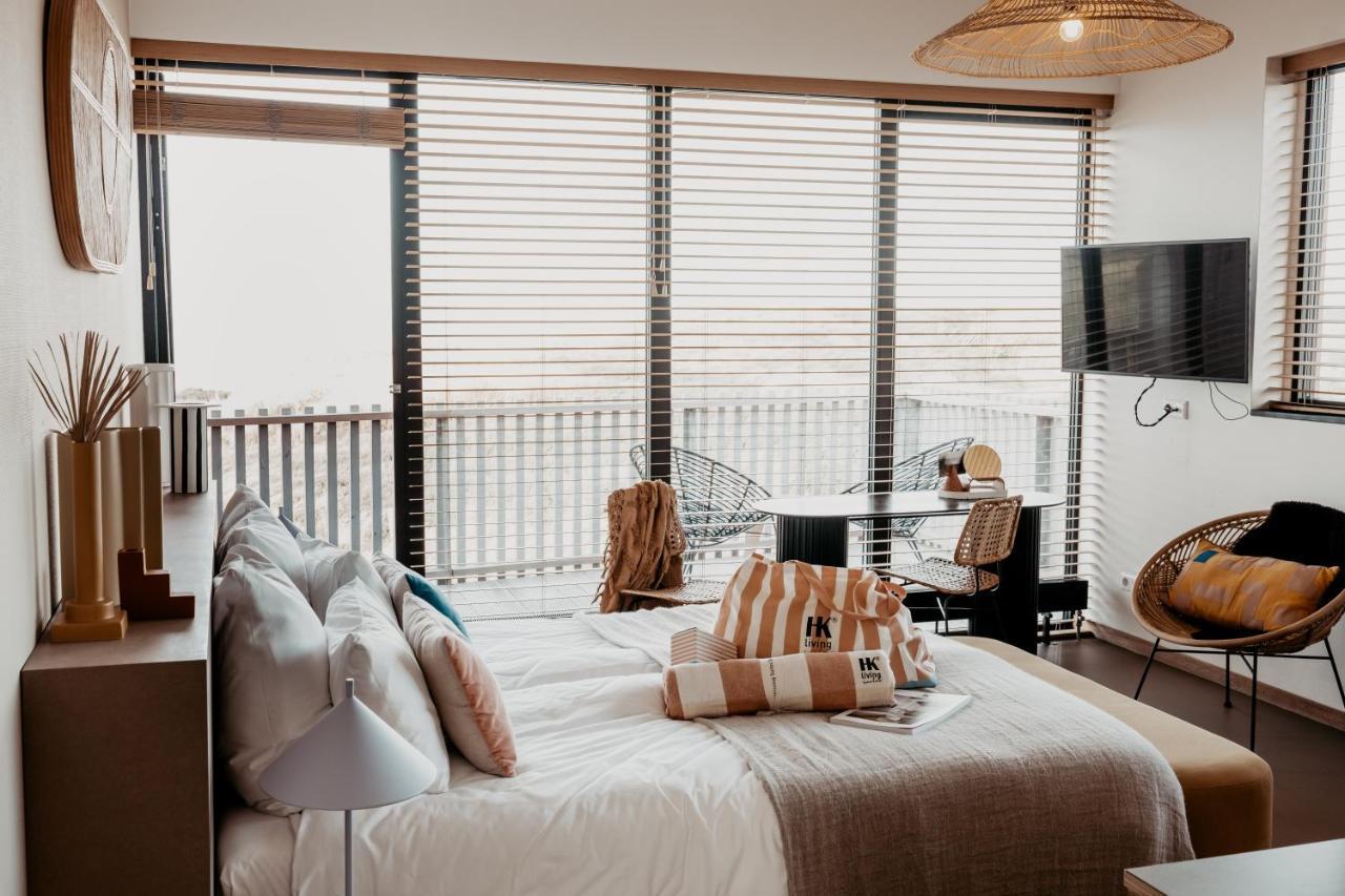 Deluxe tweepersoonskamer met balkon en uitzicht op zee