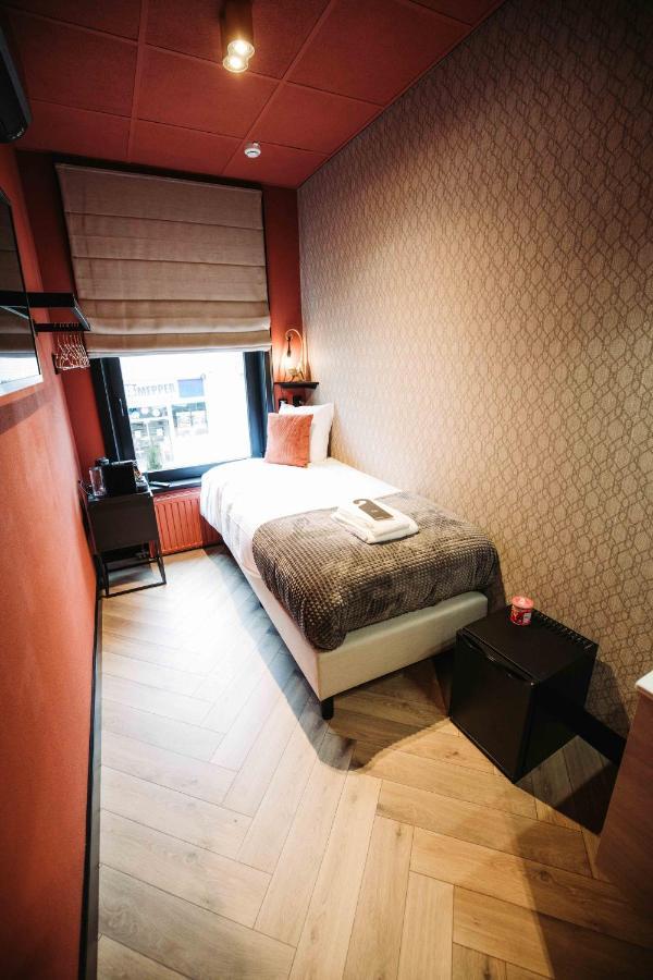 Small Single Room