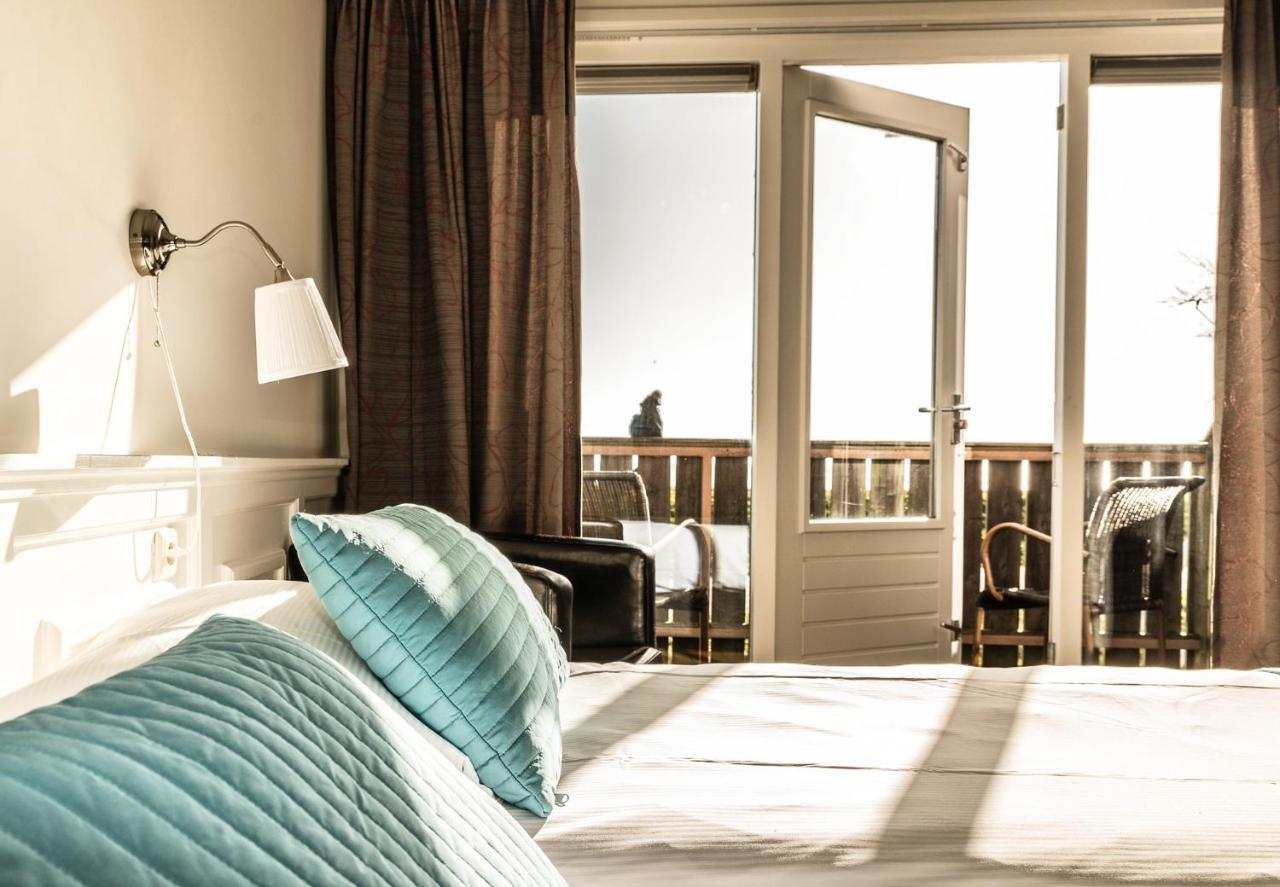 Tweepersoonskamer met Balkon en Uitzicht op Zee