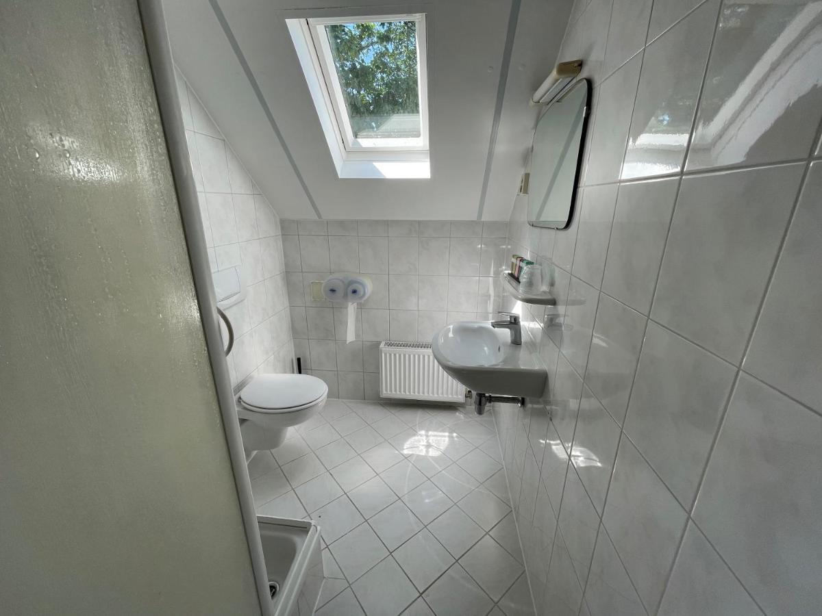 Two-Bedroom Apartment,1138813372:JPEG