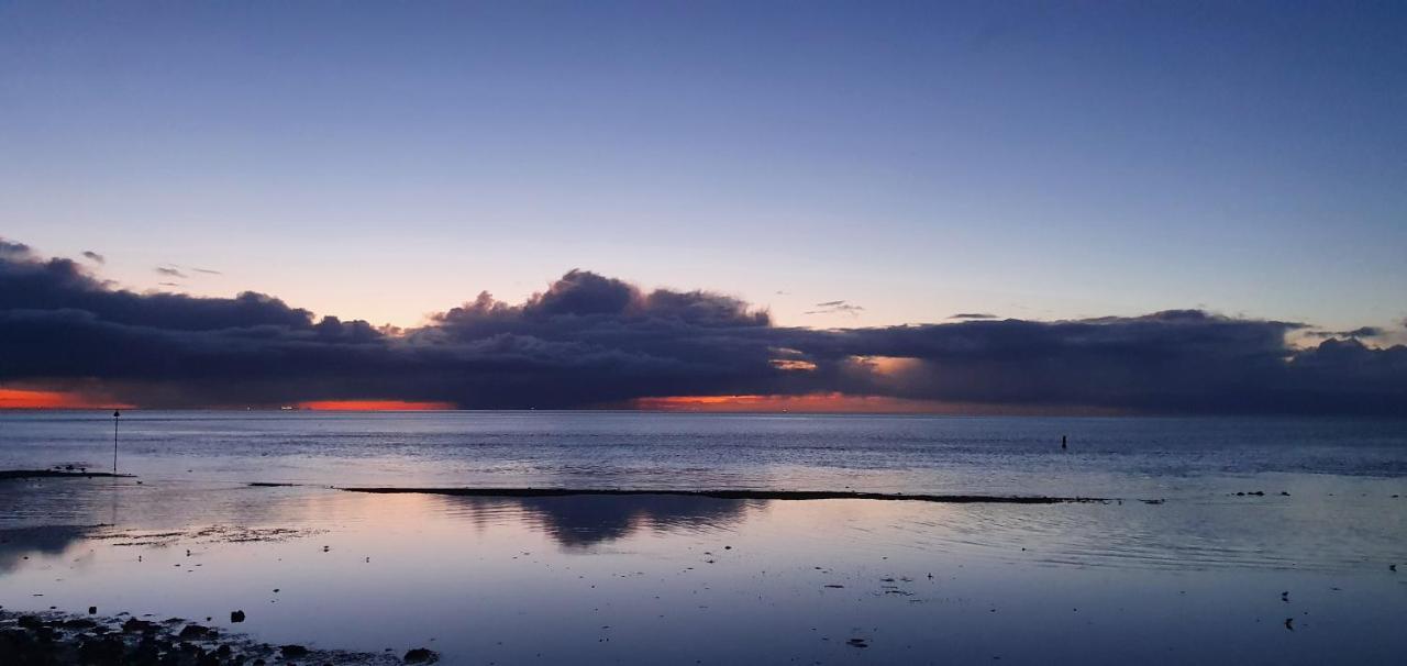 Tweepersoonskamer met Balkon en Uitzicht op Zee