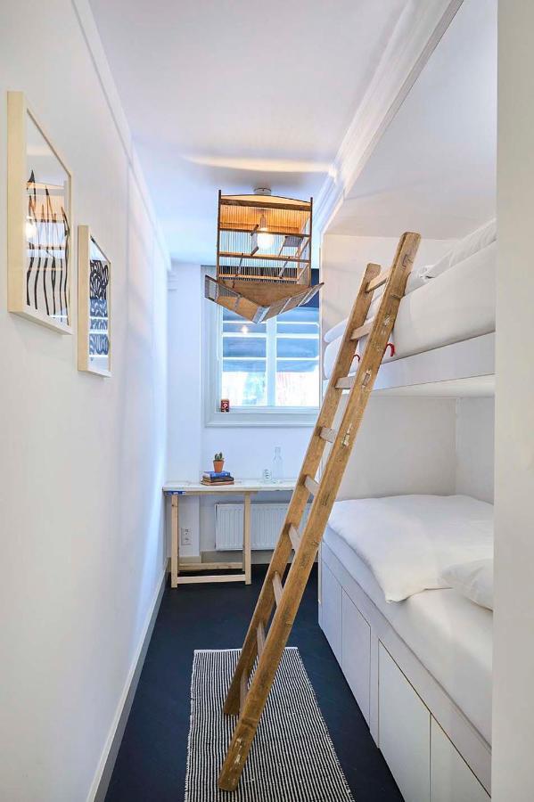 Eenpersoonsbed in Vrouwenslaapzaal