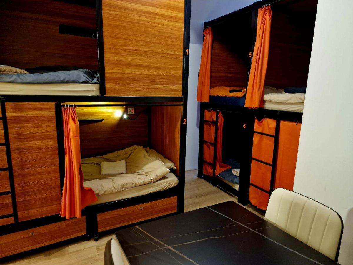 Bed in een Slaapzaal met 6 Bedden