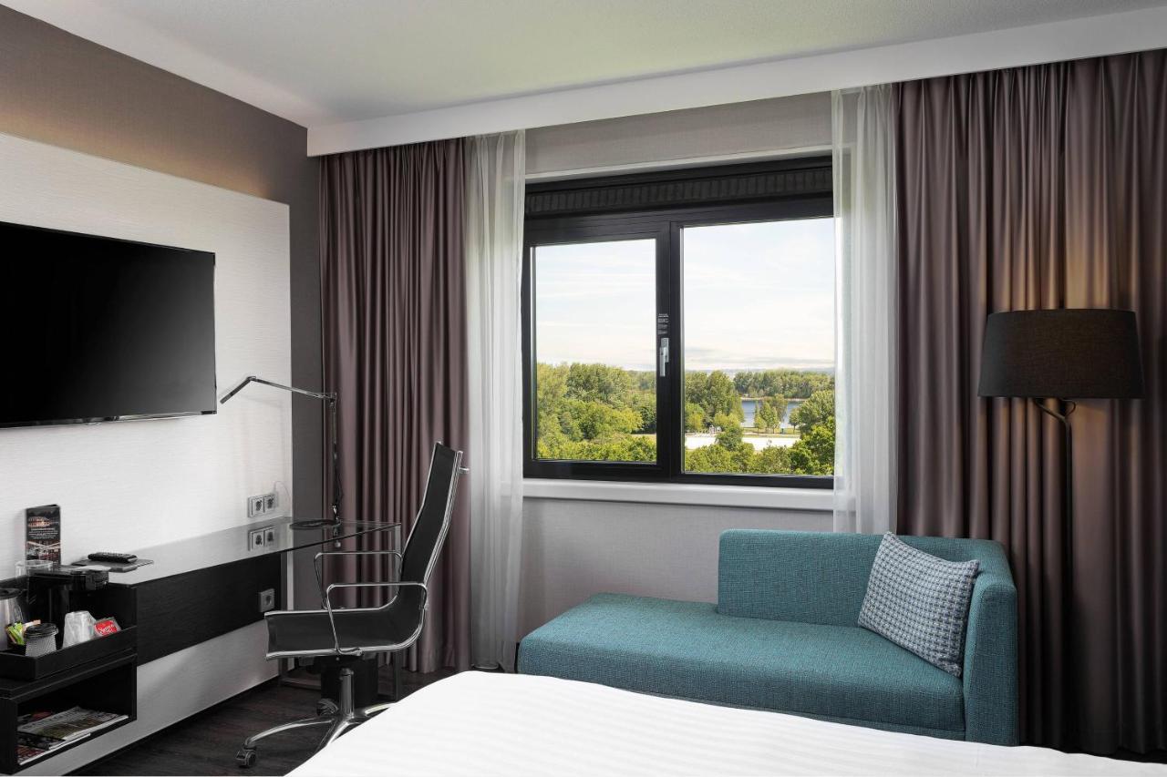 Executive Penthouse Suite