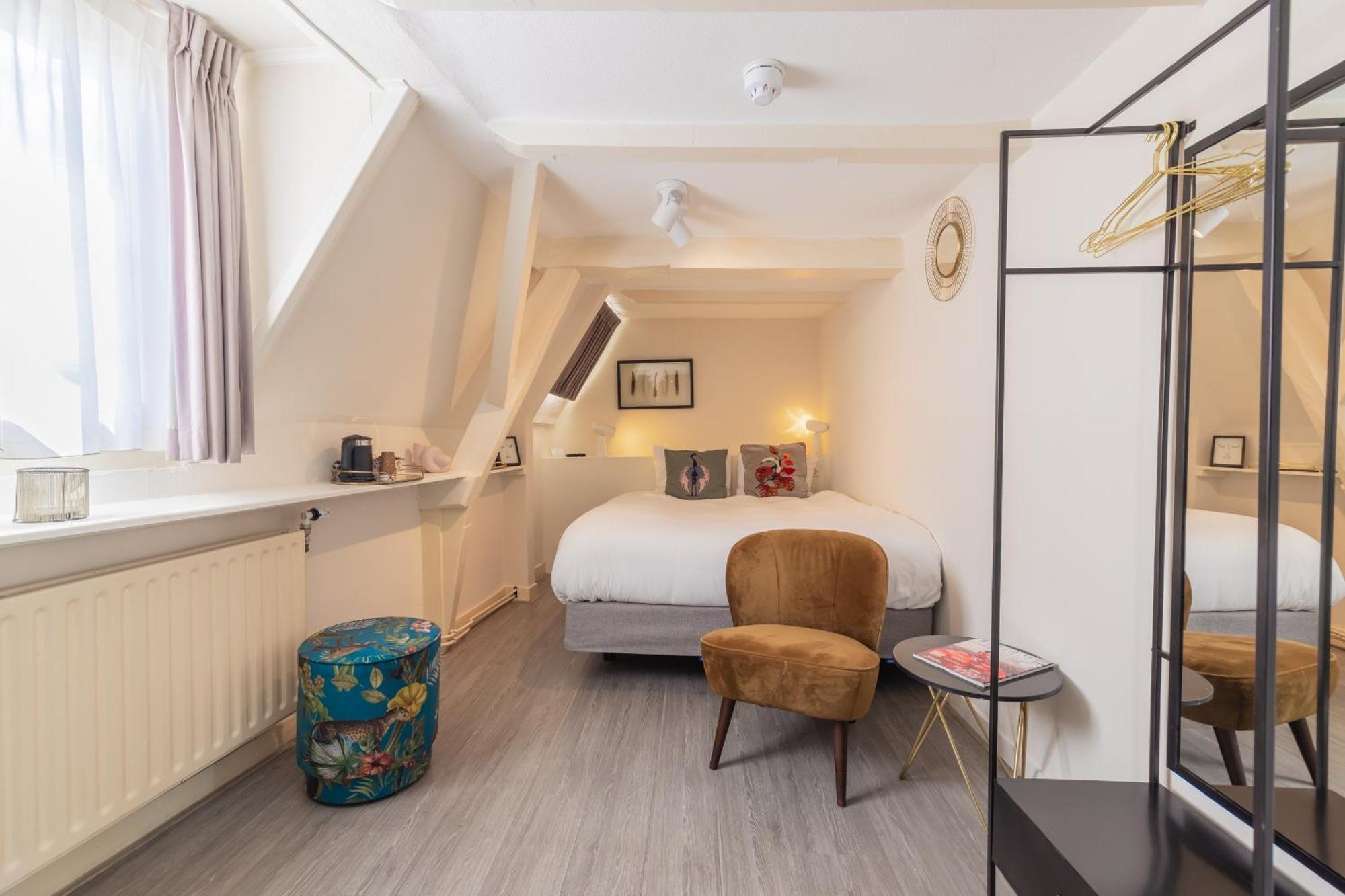 Single Room with Double Bed