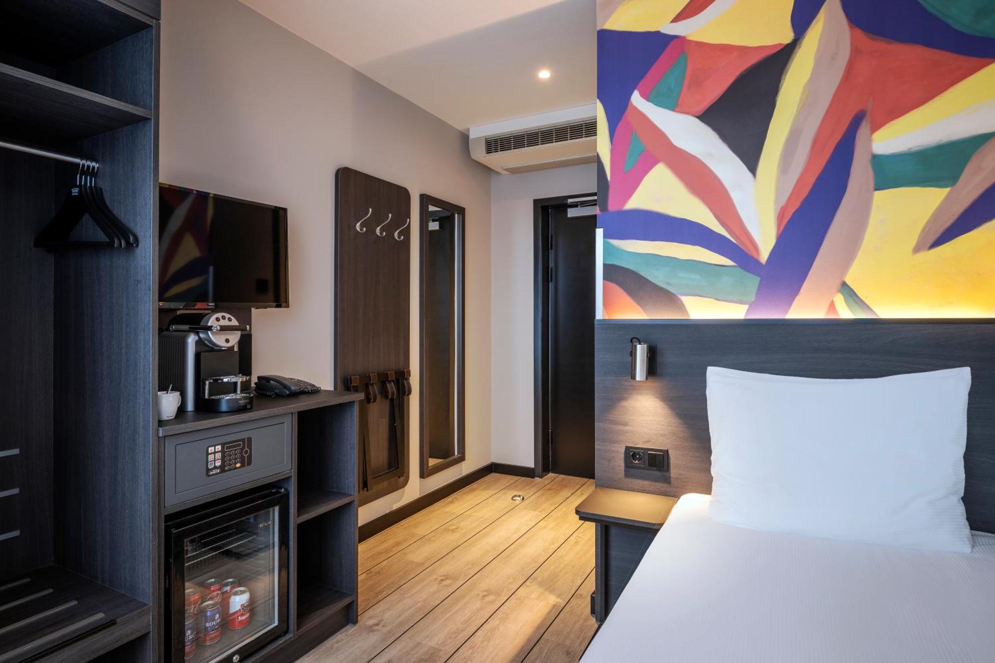 Budget Single Room