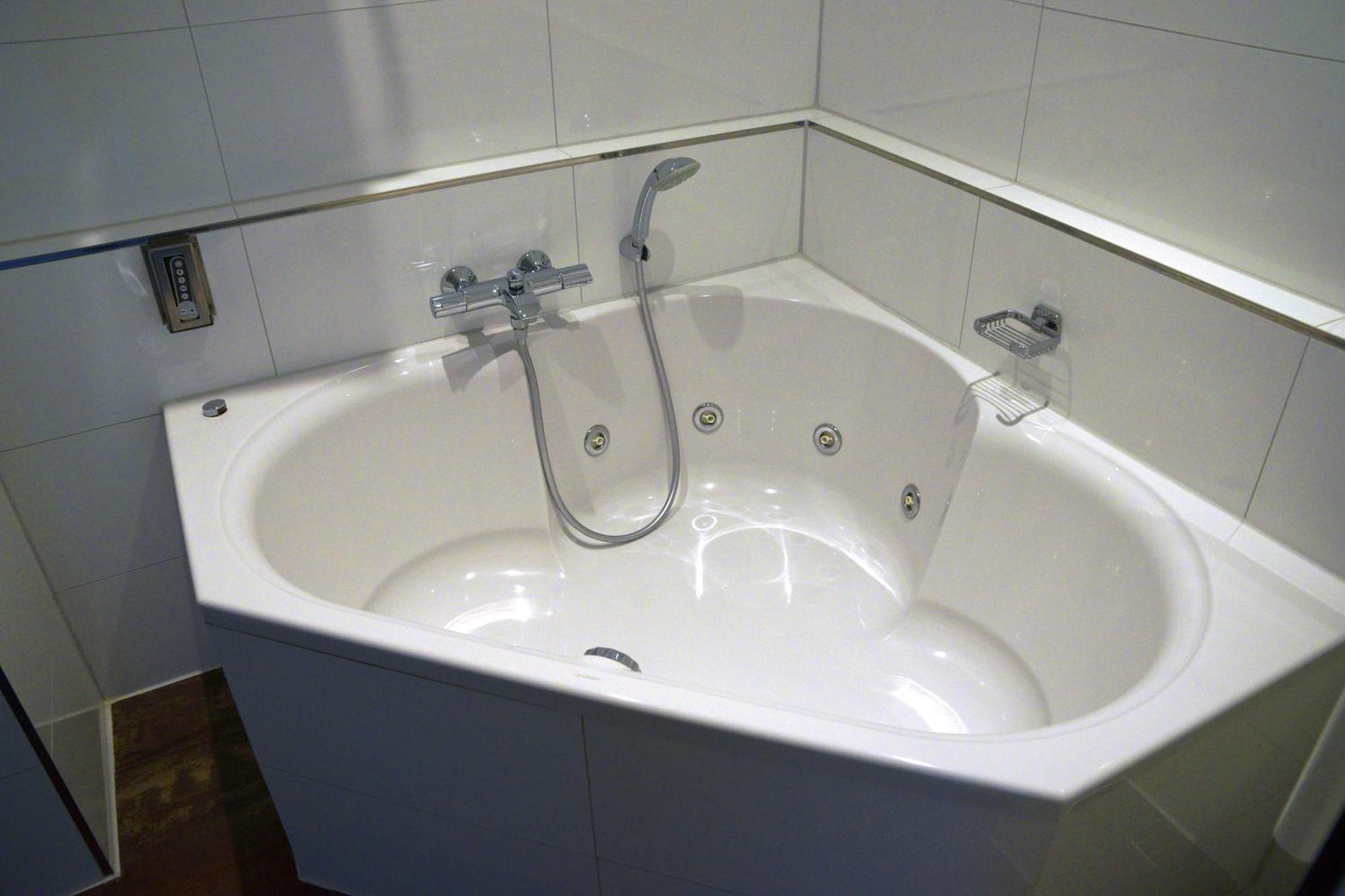 Suite - 1 King Bed