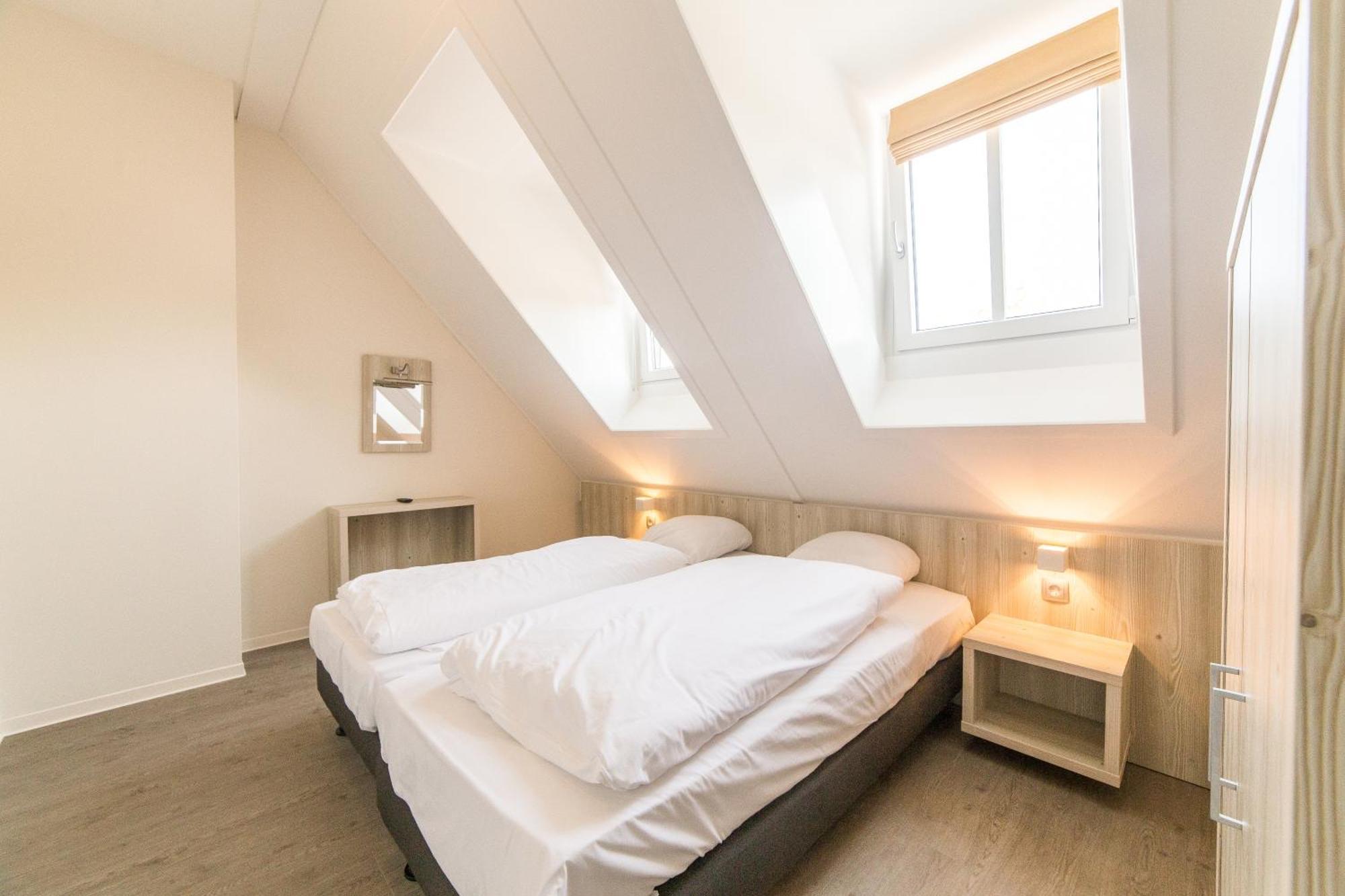 Luxury Two-Bedroom Apartment Terrace