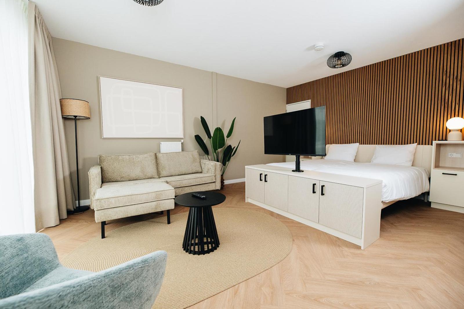 Deluxe Apartment