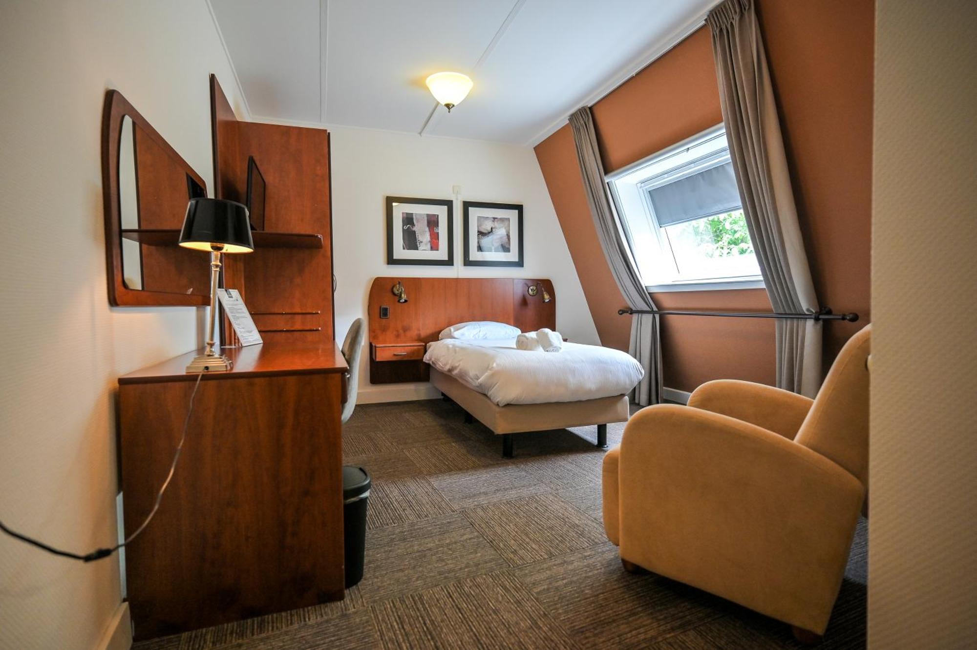 Large Single Room