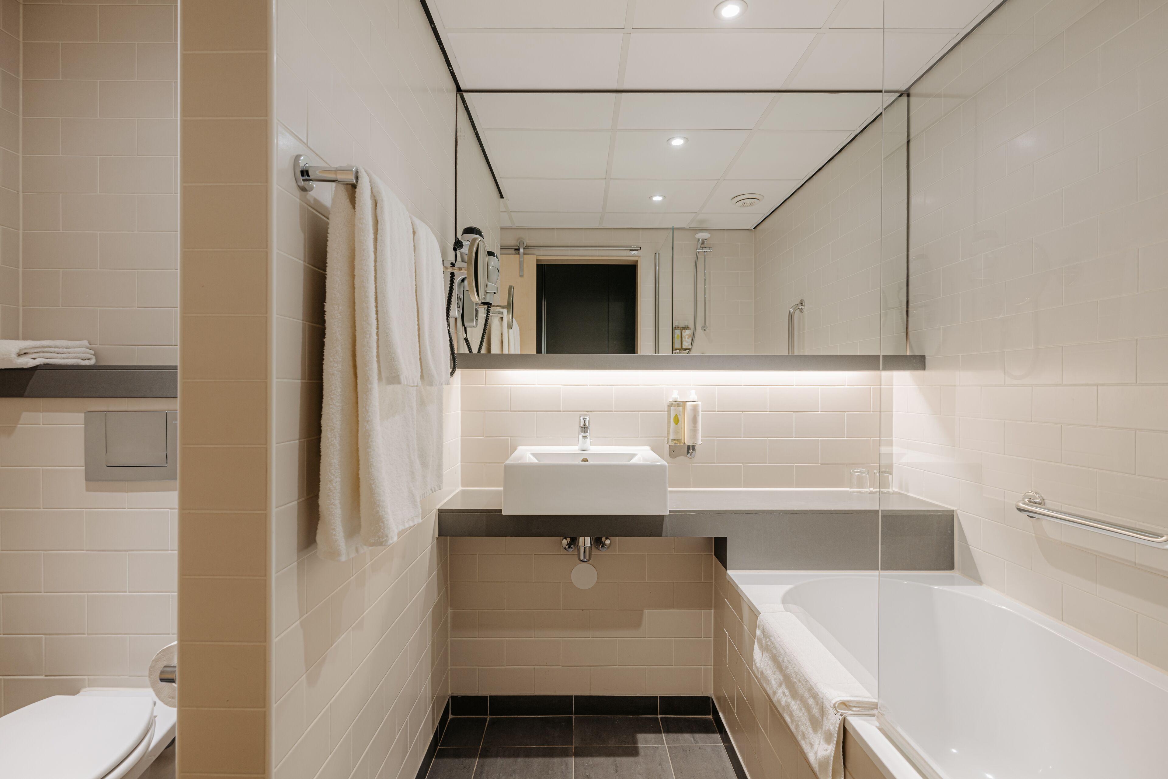 Junior Suite met 1 Tweepersoonsbed en 1 Slaapbank