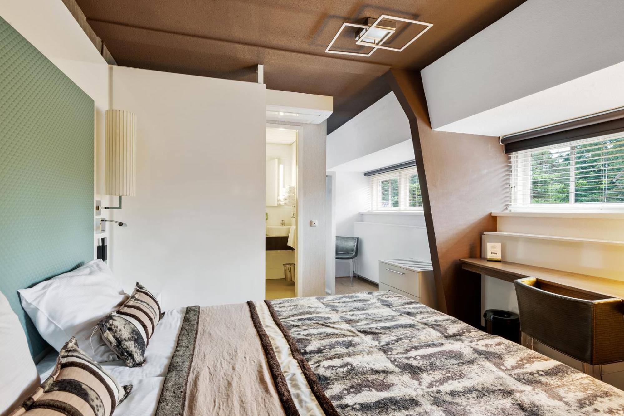 Tweepersoonskamer met 2 Aparte Bedden