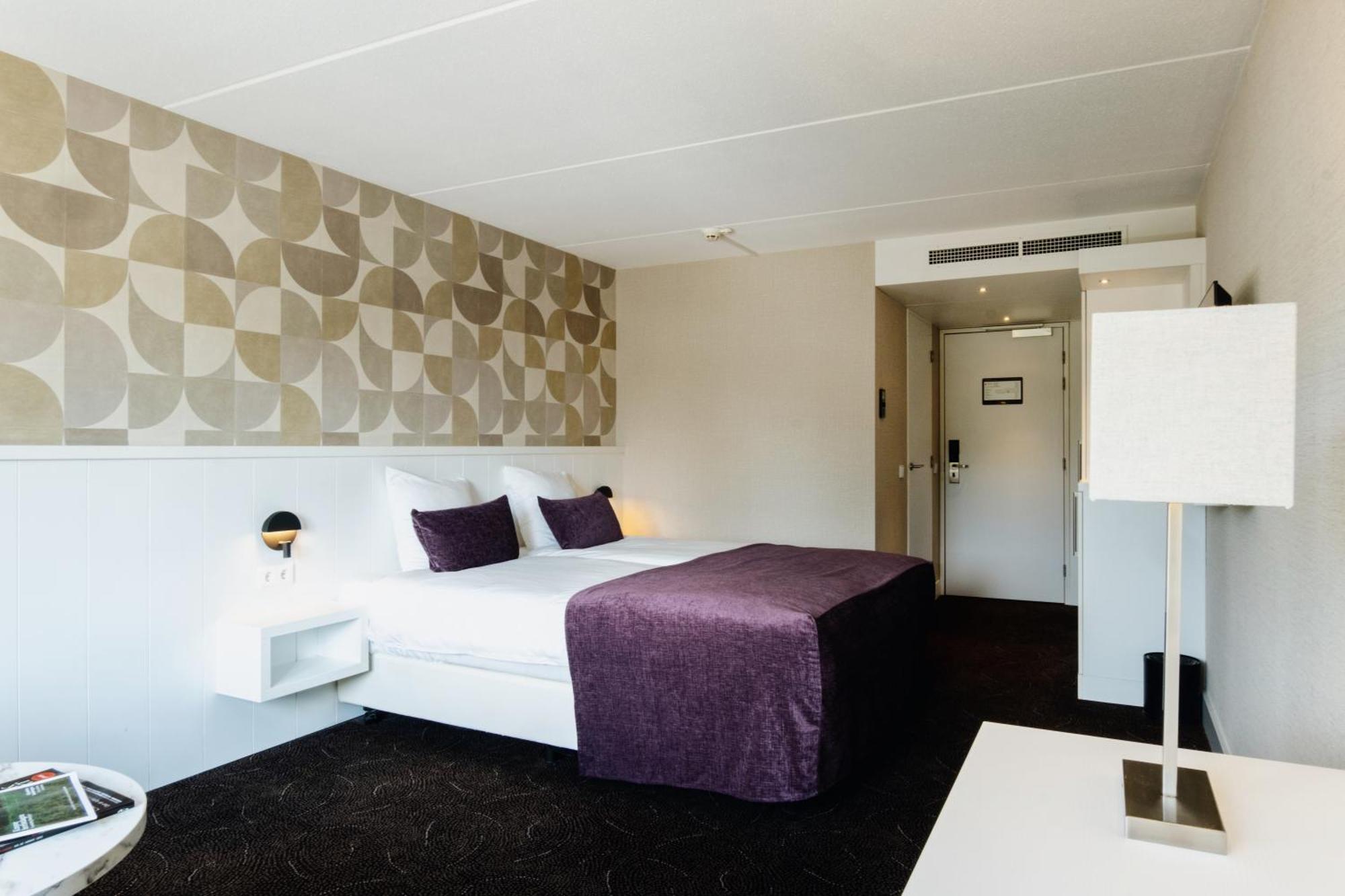 Double Room,1742568112:JPEG