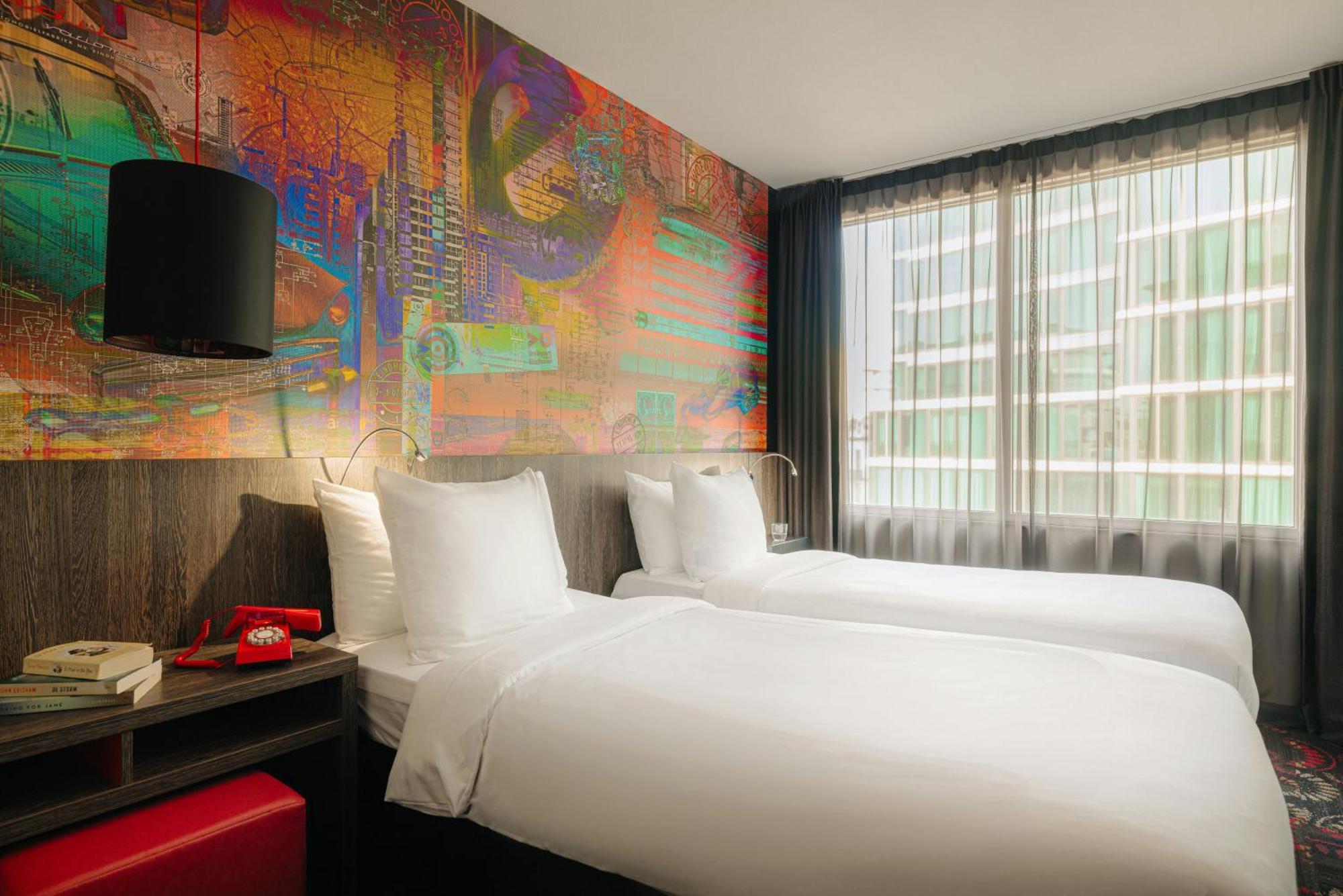 Comfort Room 1 Twin Bed