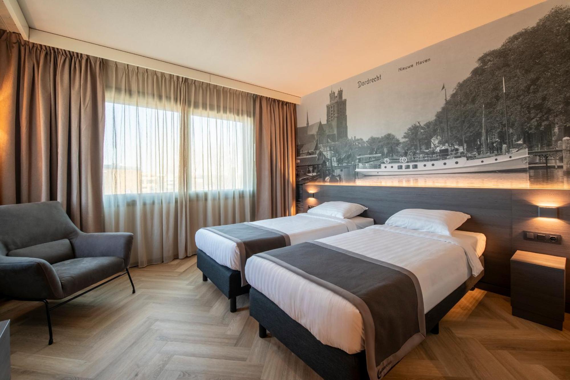 Deluxe Tweepersoonskamer met 2 Aparte Bedden