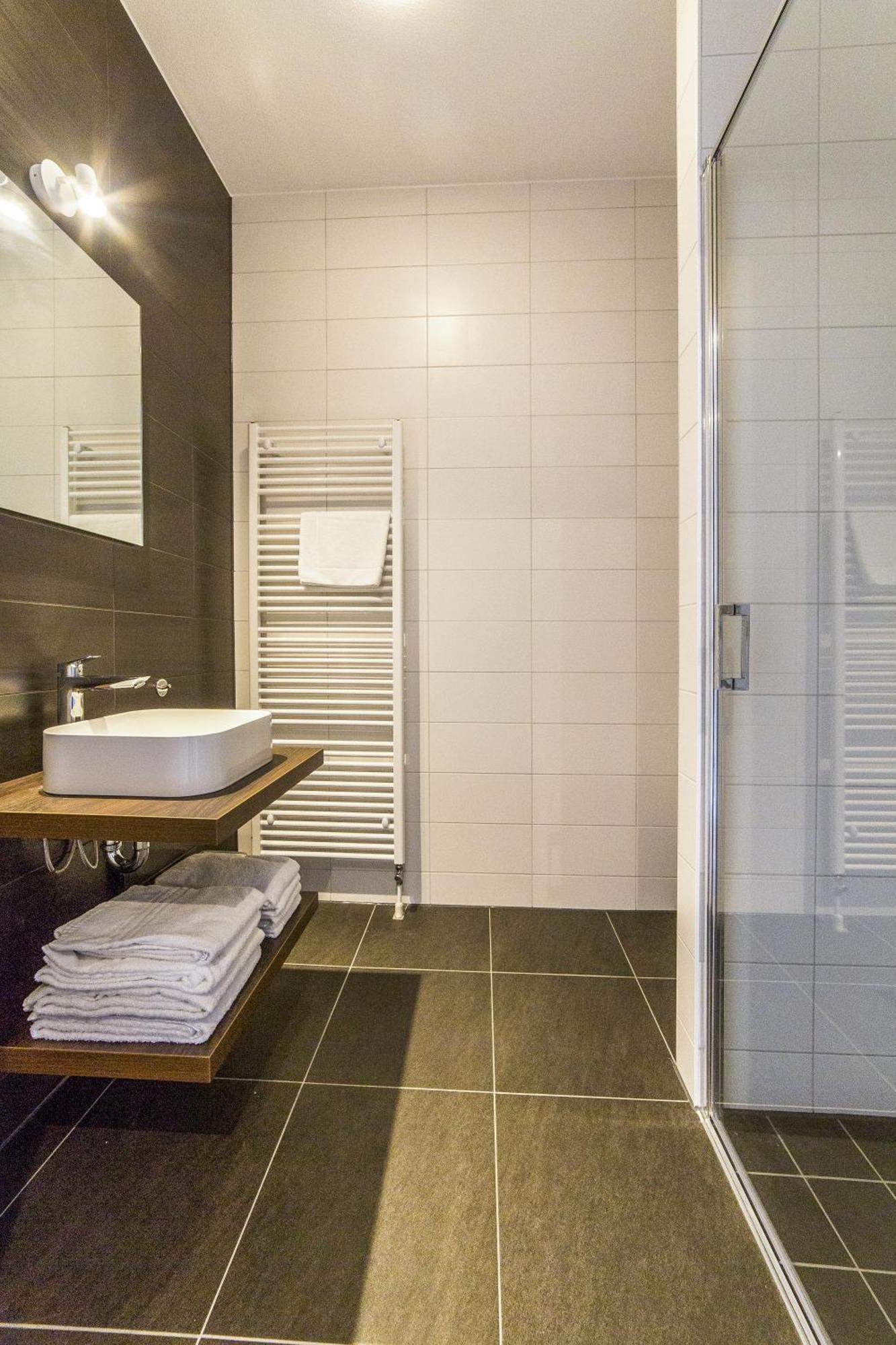 Luxury Two-Bedroom Apartment Terrace