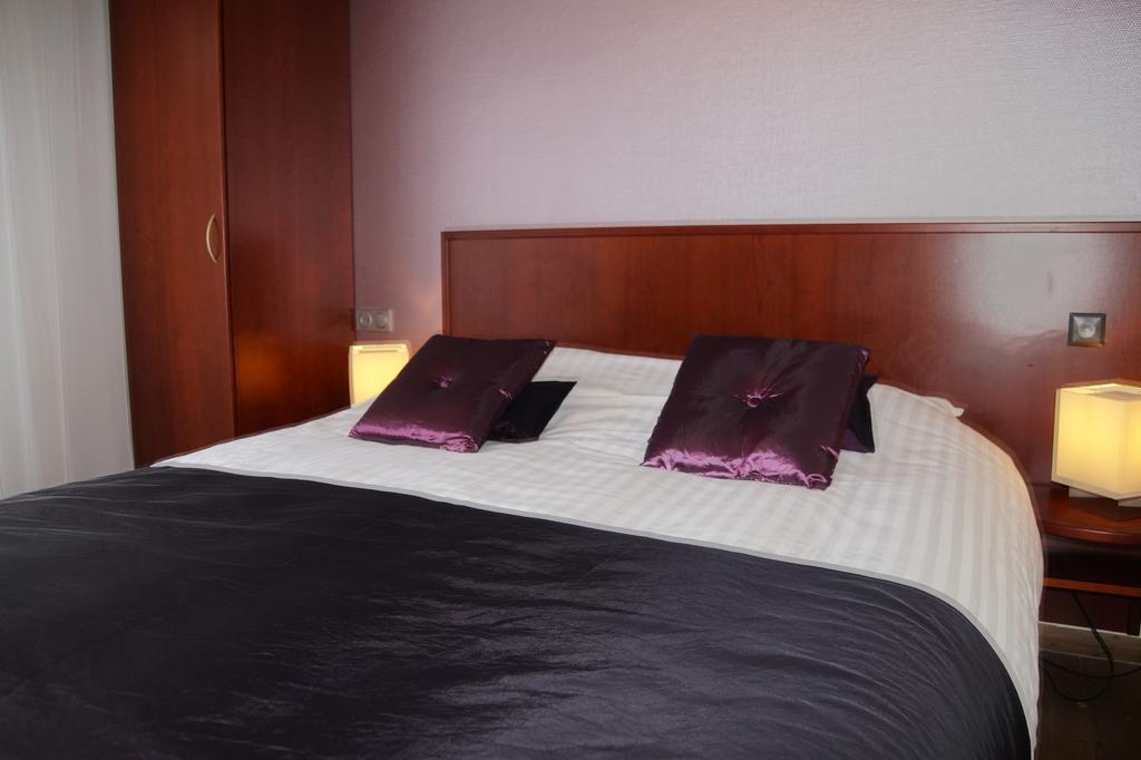 Small Double or Twin Room