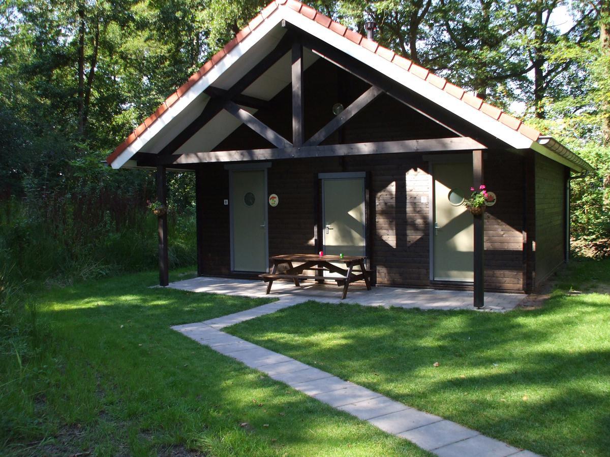 Familiekamer voor 6 Personen met Terras - Eigen Badkamer met Douche