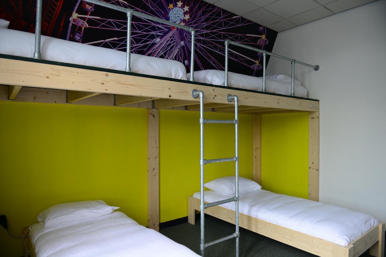 Bed op een Vrouwenslaapzaal met 8 Bedden