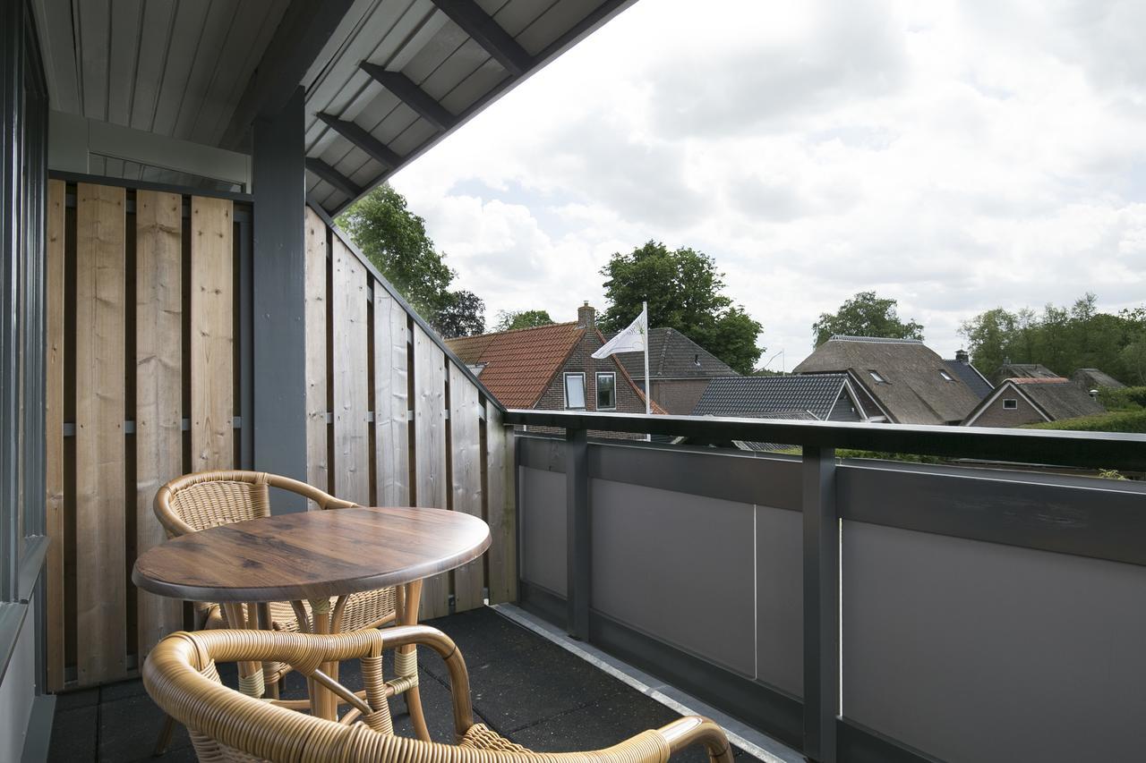 Kleine Tweepersoonskamer met 2 Aparte Bedden