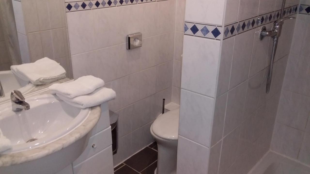 Familiekamer met Eigen Badkamer