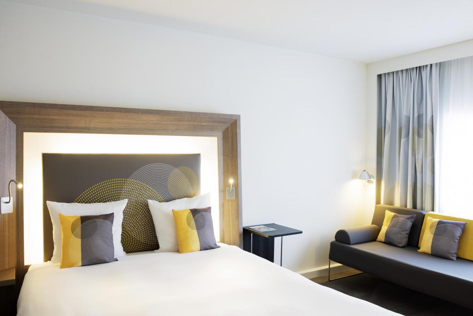 Executive Double Room with One Double Bed and One Sofa Bed