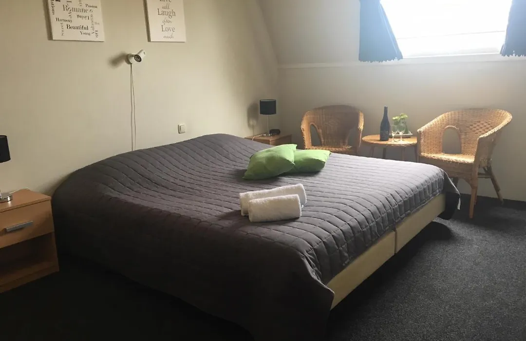 Hotel Eetcafé 't Dûke Lûk-1