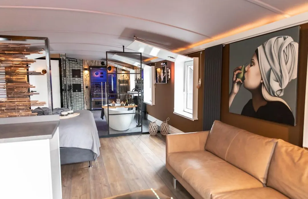 Wellnessboat De Michiel de Ruyter-1