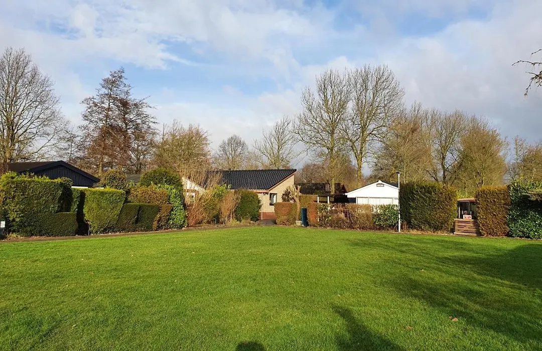 Luxe vakantiebungalow met omheinde tuin voor hond en kinderen-1