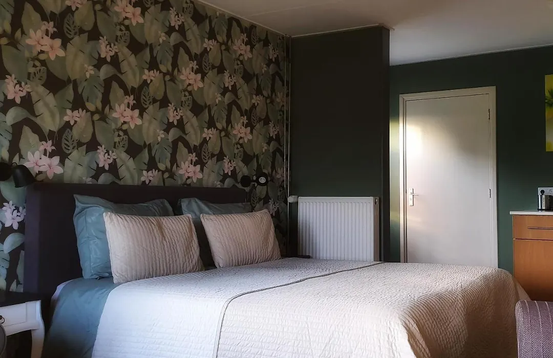 B&B It Noflik Stee-1