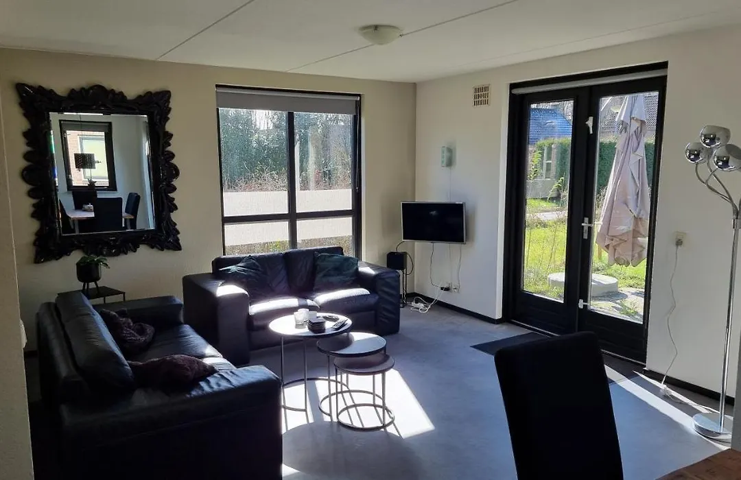Recreatiewoning Maas En Waal 92-1