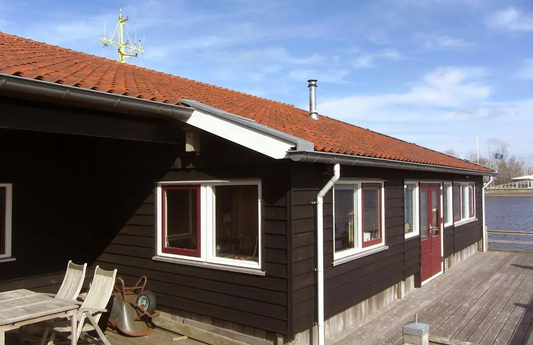 Boothuis Lauwersoog-1