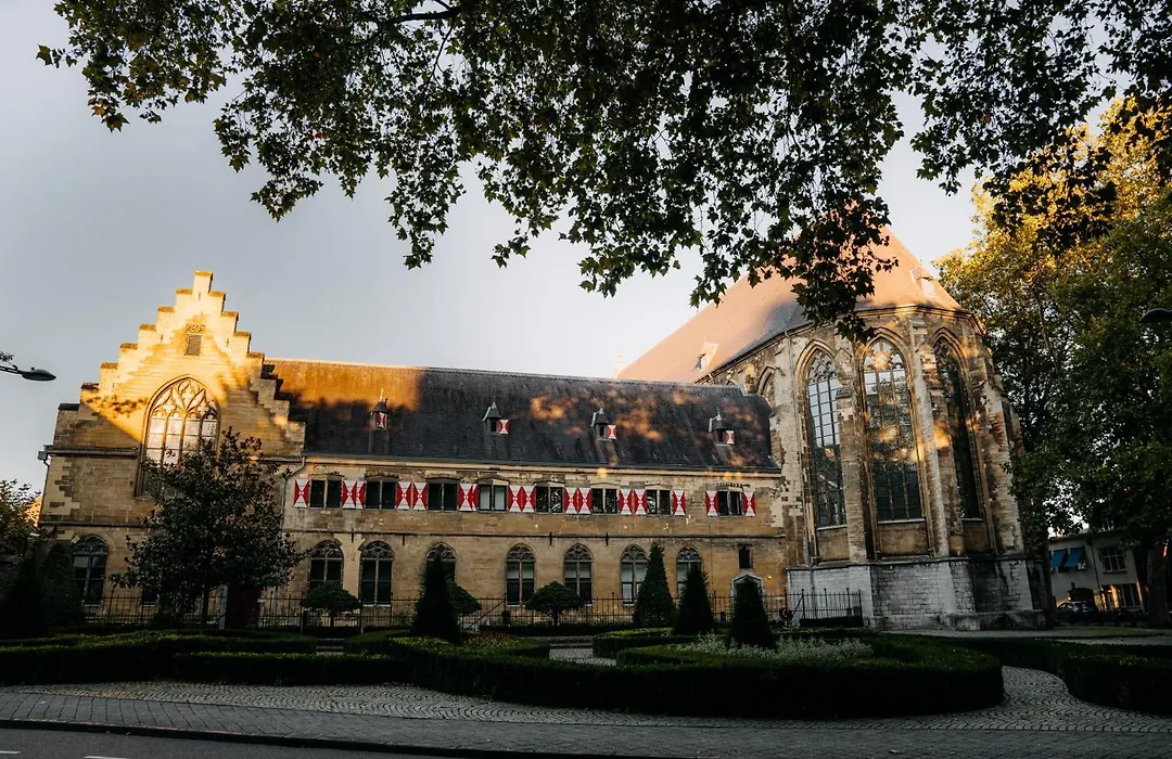 Kruisherenhotel Maastricht - Oostwegel Collection, Member Of Design Hotels-1