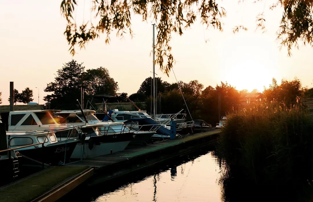 Tiny House By The Water - De Schans Alphen-1
