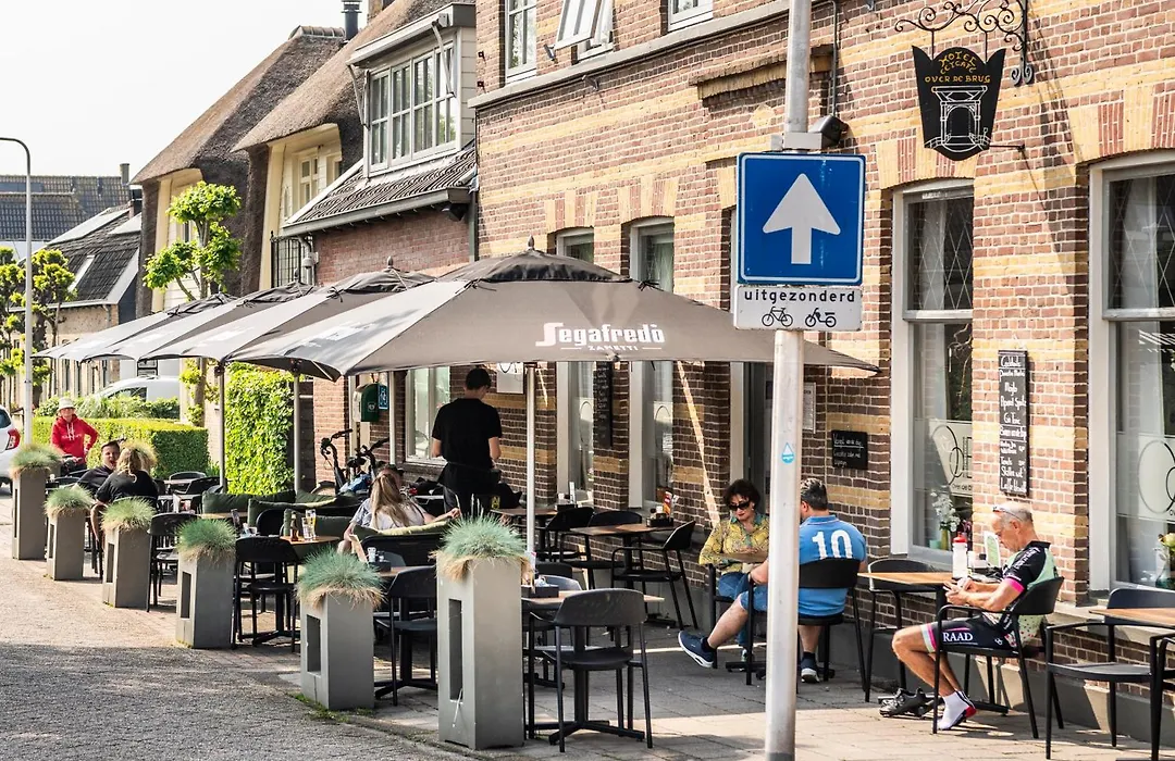 Hotel Over de Brug-1
