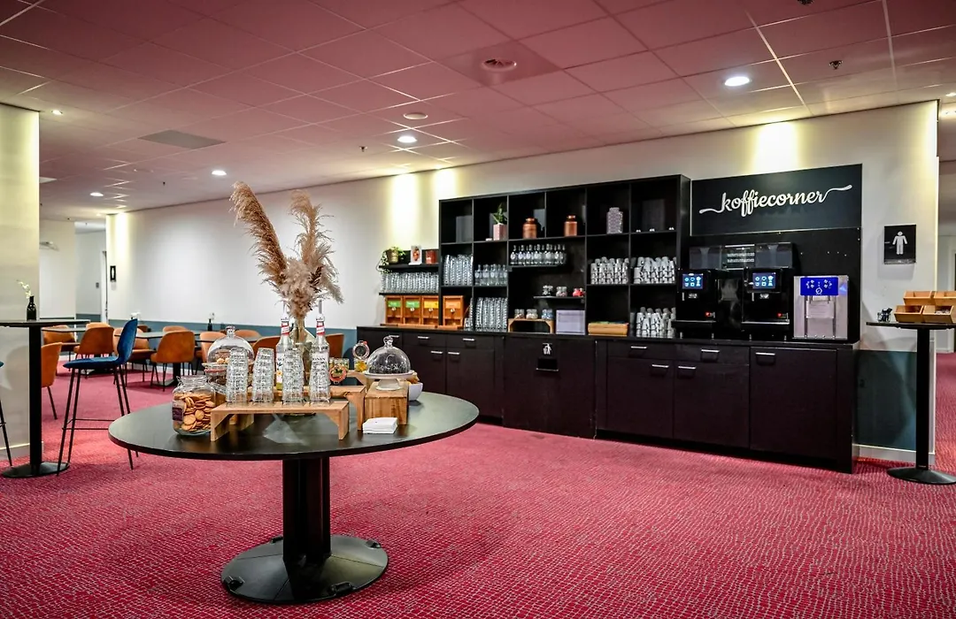 Fletcher Hotel-Restaurant Wings-Rotterdam-1