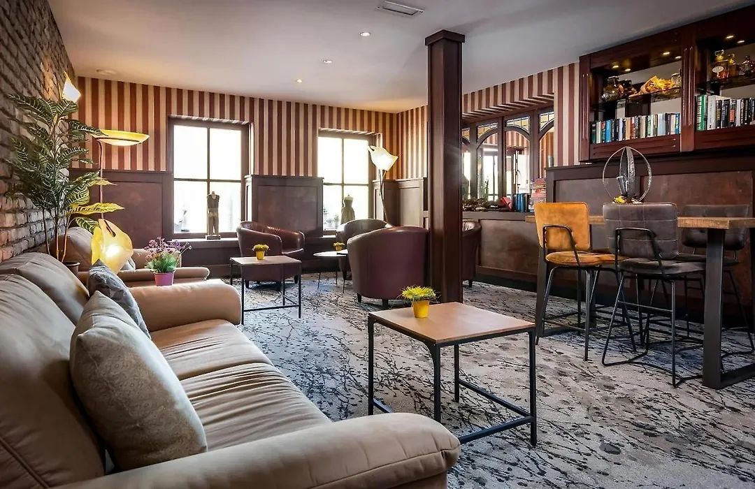 Hostellerie Valckenborgh - City Centre & Parking-1