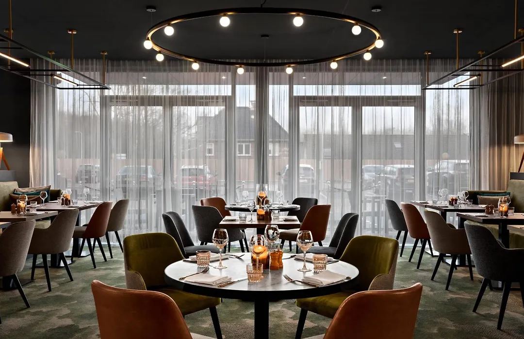 Renaissance Amsterdam Schiphol Airport Hotel-1