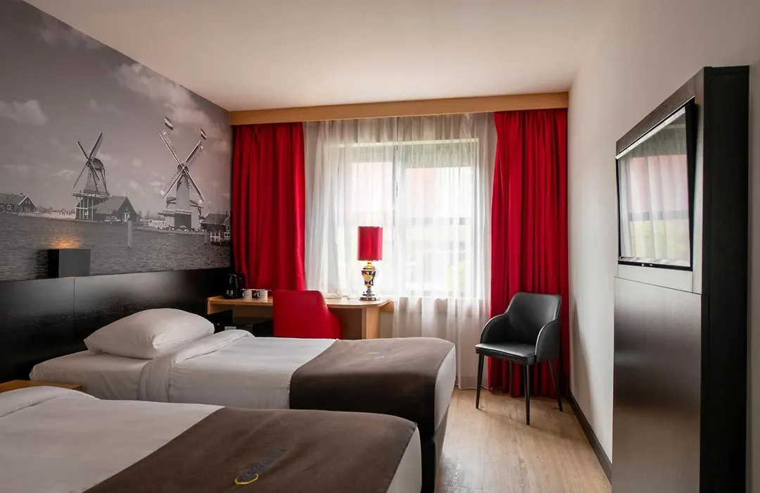 Bastion Hotel Zaandam-1