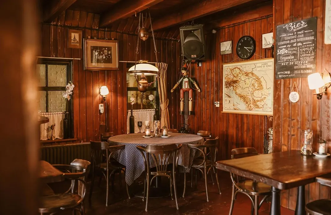 Hotel - Restaurant - Cafe- Geertien-1