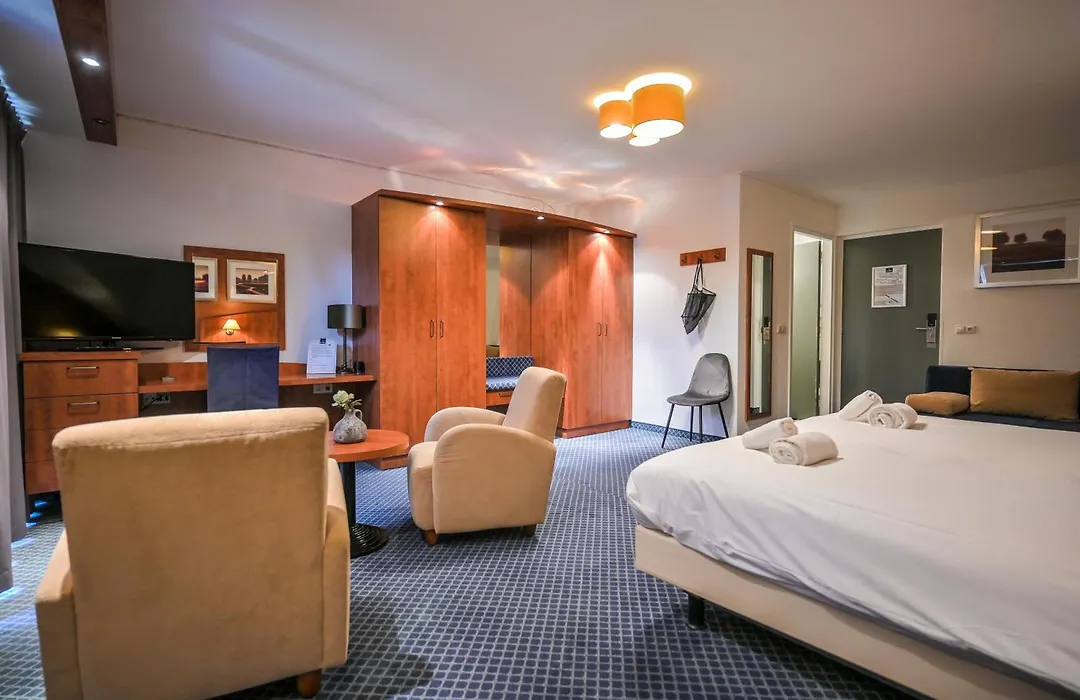 De Stobbe Hotel & Suites-1