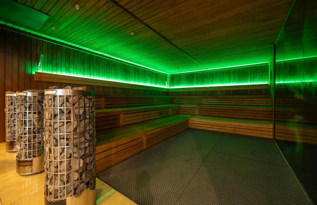 Fletcher Wellness-Hotel Leiden-1