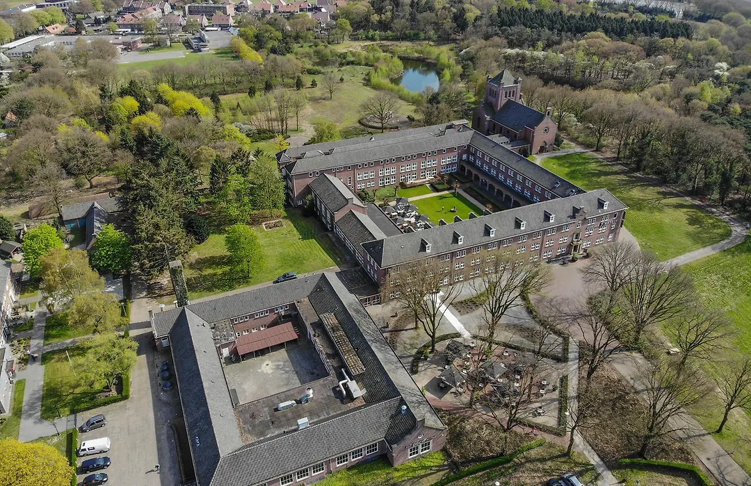 Fletcher Kloosterhotel Willibrordhaeghe-1