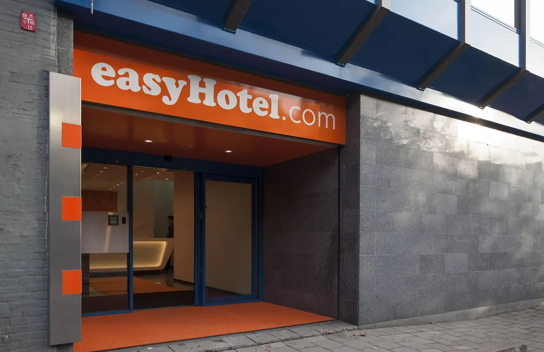 Easyhotel Rotterdam City Centre-1