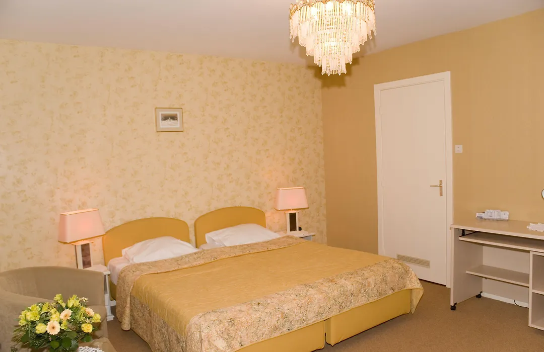 Hotel Excelsior-1