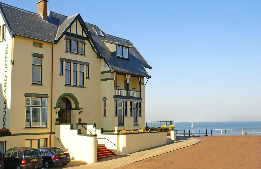 Boulevard Hotel Scheveningen-1
