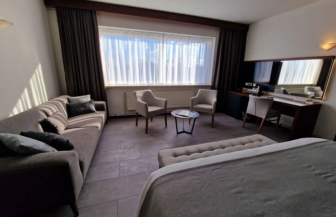 Atlas Hotel Holiday-1