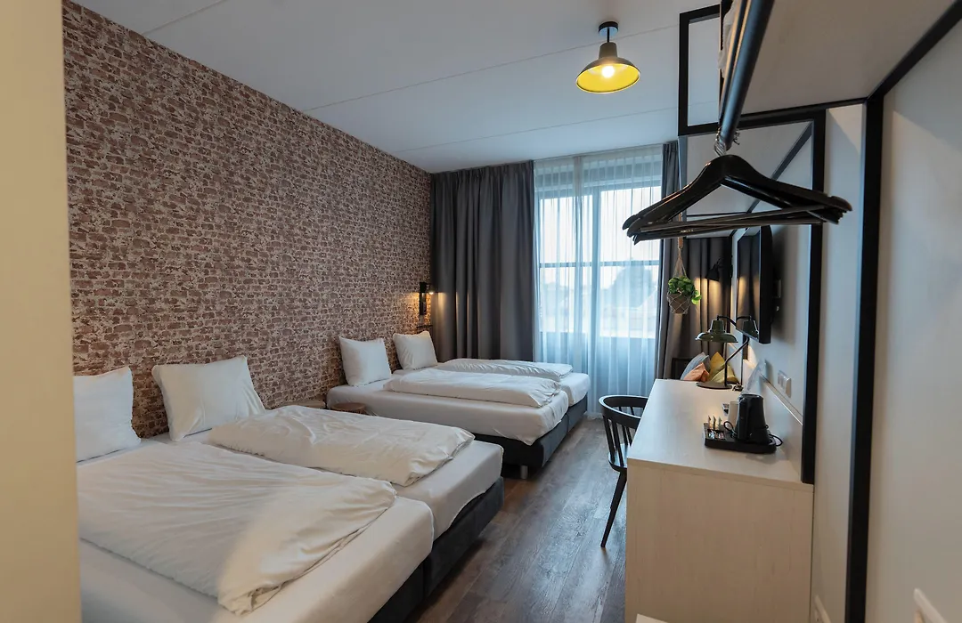 Guesthouse Hotel Kaatsheuvel-Waalwijk-1