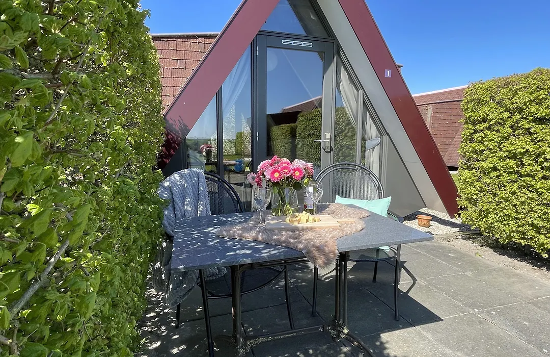 Hotelhuisjes Andijk-1