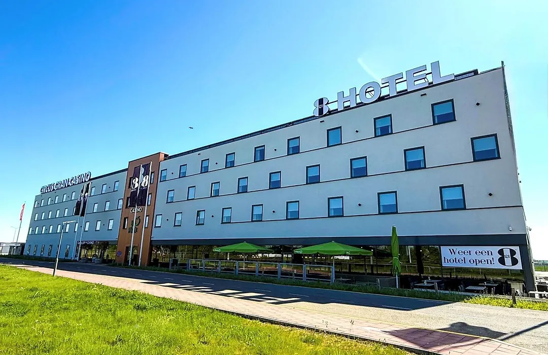 Gr8 Hotel Maastricht Aachen Airport-1